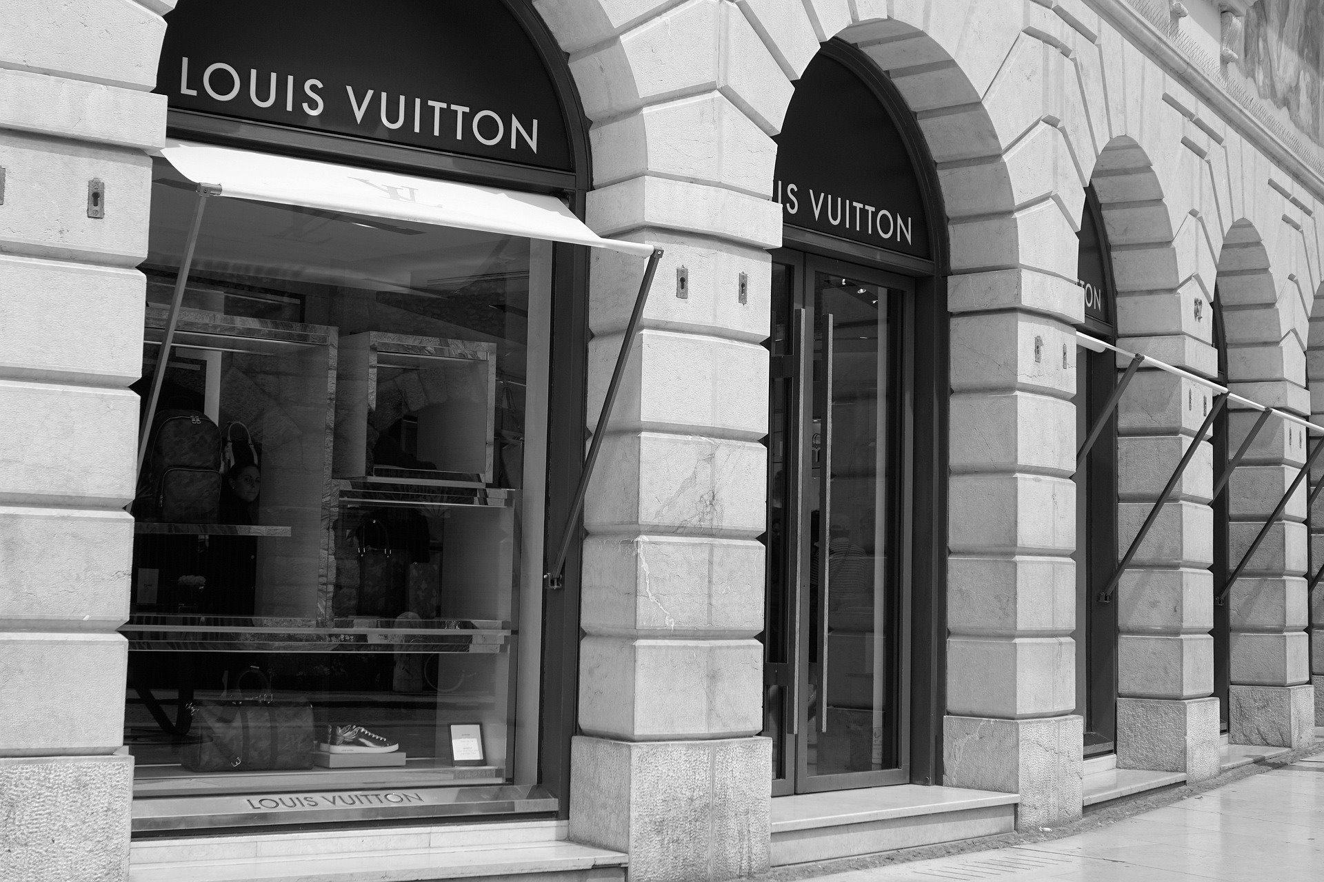 A Vintage Year for Luxury Retailers?